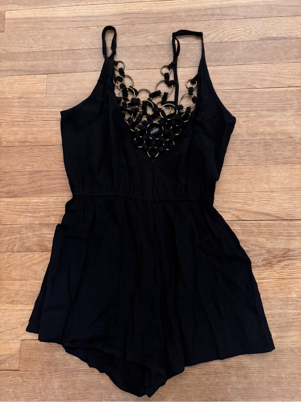 Millau Women's Black Ring Detailed Romper - Size S
b11